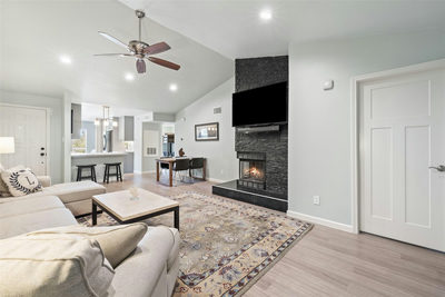 2450 Wickersham Ln #302 — photo 4