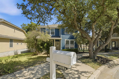 1223 Peyton Pl — photo 2