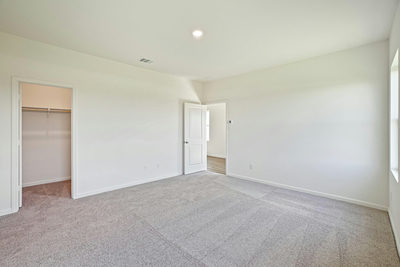 403 Pond Dr — photo 3