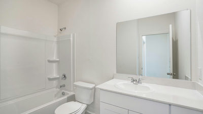 703 Lagoon Dr — photo 3
