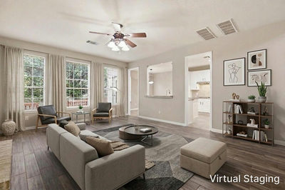 2021 Wood Glen Dr — photo 4