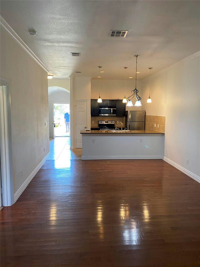404 Mesa Dr — photo 5