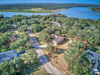 311 Bedford Dr — photo 3