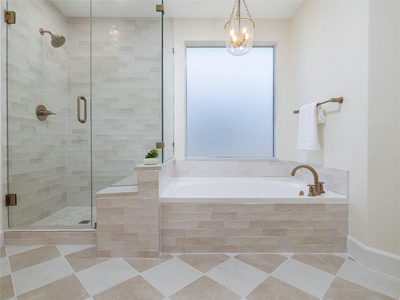 525 Golden Creek Dr — photo 4
