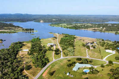 421 Chimney Cove Dr — photo 2