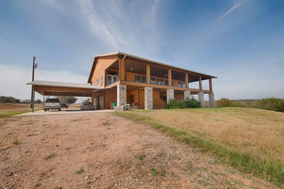 421 Chimney Cove Dr — photo 3