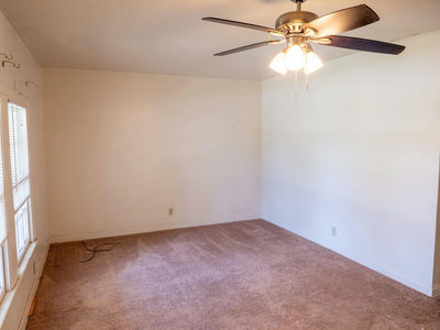 704 E Austin Ave — photo 4