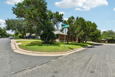 5815 Lomita Verde Cir — photo 4