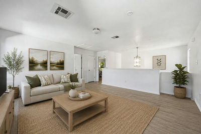 814 Indian Meadow Dr — photo 2