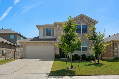 319 Arrowhead Vine St — photo 2