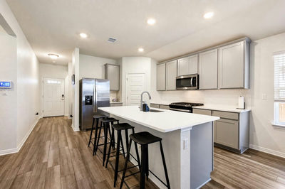 1100 View Dr — photo 3
