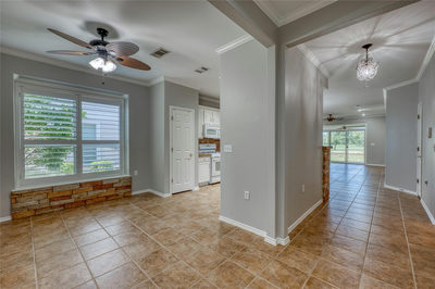 125 Dickens Cir — photo 2