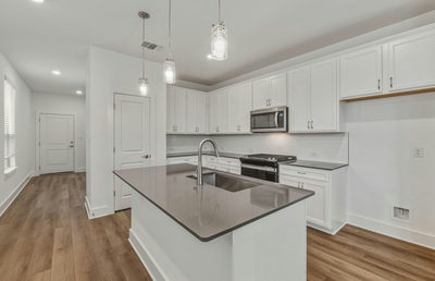 229 Groveland Dr — photo 4