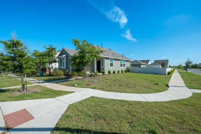 300 Hortus Dr — photo 4