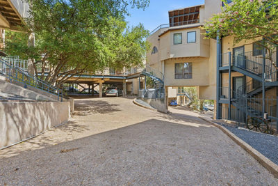 1106 W 6th St #206 — photo 3