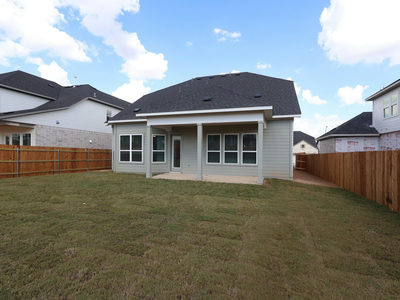 821 Purmela St — photo 2