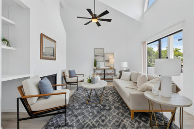 923 E 41st St #210 — photo 4