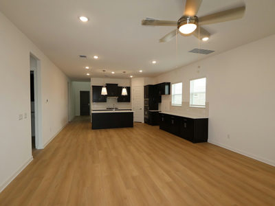 4020 Fulton Dr — photo 4