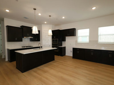 4020 Fulton Dr — photo 5