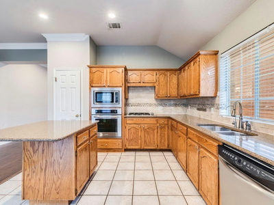 7903 Henry Kinney Row — photo 5