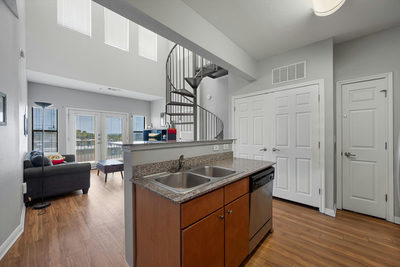 2502 Leon St #508 — photo 4