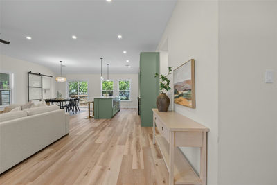 705 Campbell St — photo 3