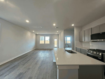 165 Tolo Dr — photo 3