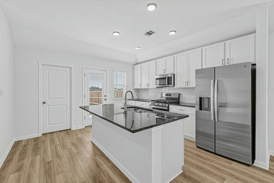 110 Christy St — photo 2