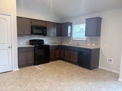 123 Saranac Dr — photo 3