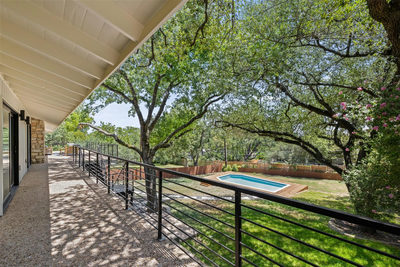 4905 Crestway Dr — photo 2