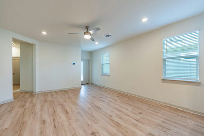 10801 Meris Ln — photo 5
