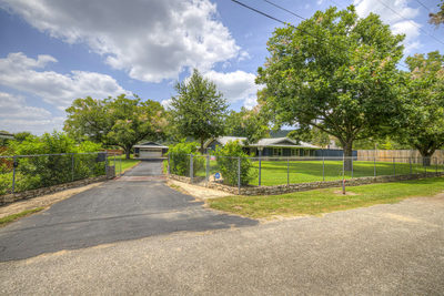 635 Riverside Path — photo 2