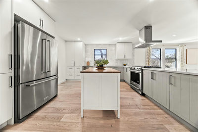 7702 Wynne Ln — photo 2