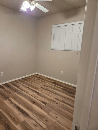 5410 Burgundy Dr — photo 4