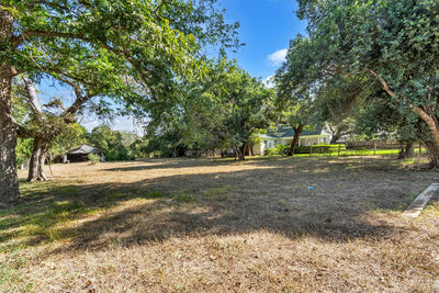 1247 W San Antonio St — photo 3