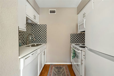 5215 Saint Georges Grn #B — photo 3