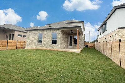 1105 Stonehill Dr — photo 4