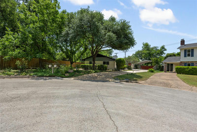 8500 Woodstone Dr Dr #Unit A and Unit B — photo 2
