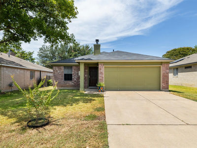 1104 Laurelleaf Dr — photo 4