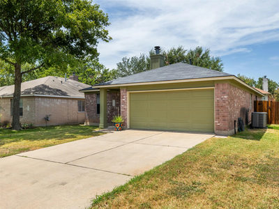 1104 Laurelleaf Dr — photo 2