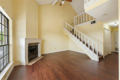 1610 Waterston Ave #11 — photo 3