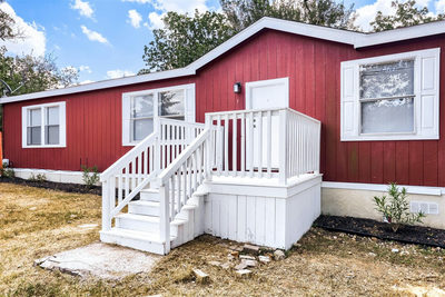 1017 Rosewood Dr — photo 4