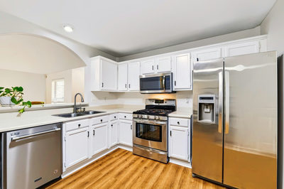 608 Saunders Dr — photo 4