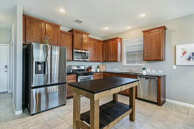 225 Vestral Rd — photo 3