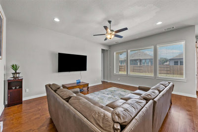 4376 Hannover Way — photo 5