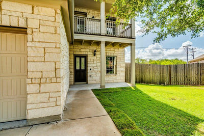 484 Travertine Trl — photo 3