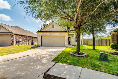 484 Travertine Trl — photo 2