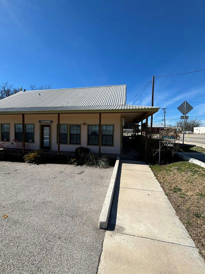 3780 Fm 972 — photo 2