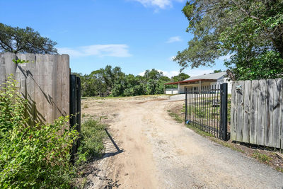 8106 Pitter Pat Ln — photo 2