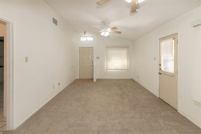 10517 ARCHDALE Dr — photo 4